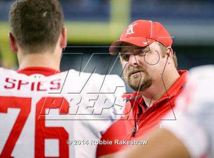 Thumbnail 1 in Cedar Hill vs. Katy (UIL 6A Division 2 Final) photogallery.