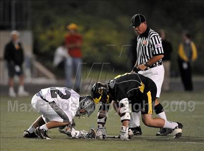 Thumbnail 2 in Corona del Mar vs. Foothill (Orange County CIF D1 Final) photogallery.
