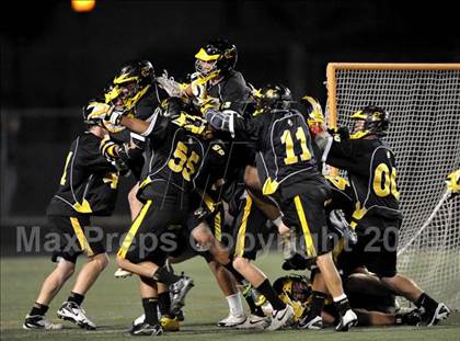 Thumbnail 3 in Corona del Mar vs. Foothill (Orange County CIF D1 Final) photogallery.