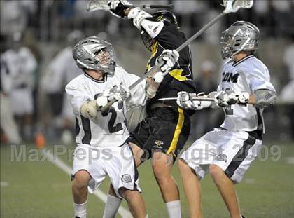 Thumbnail 3 in Corona del Mar vs. Foothill (Orange County CIF D1 Final) photogallery.