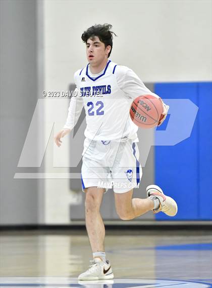 Thumbnail 3 in Franklin vs. Davis (Les Curry Invitational) photogallery.