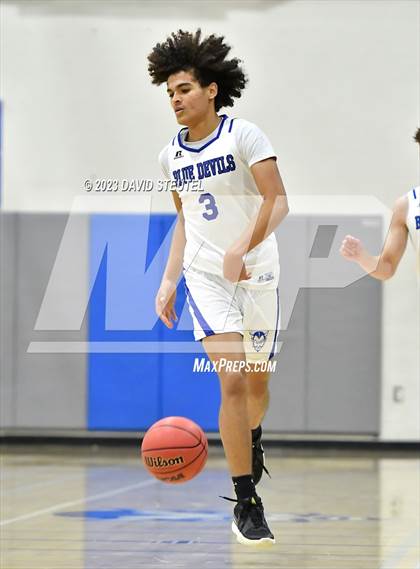 Thumbnail 3 in Franklin vs. Davis (Les Curry Invitational) photogallery.