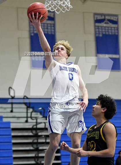 Thumbnail 2 in Franklin vs. Davis (Les Curry Invitational) photogallery.