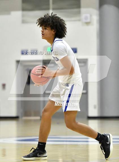 Thumbnail 1 in Franklin vs. Davis (Les Curry Invitational) photogallery.