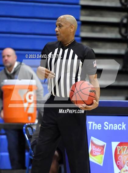Thumbnail 1 in Franklin vs. Davis (Les Curry Invitational) photogallery.