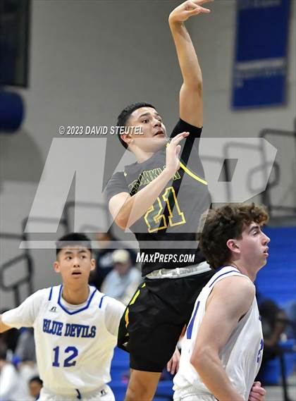 Thumbnail 1 in Franklin vs. Davis (Les Curry Invitational) photogallery.