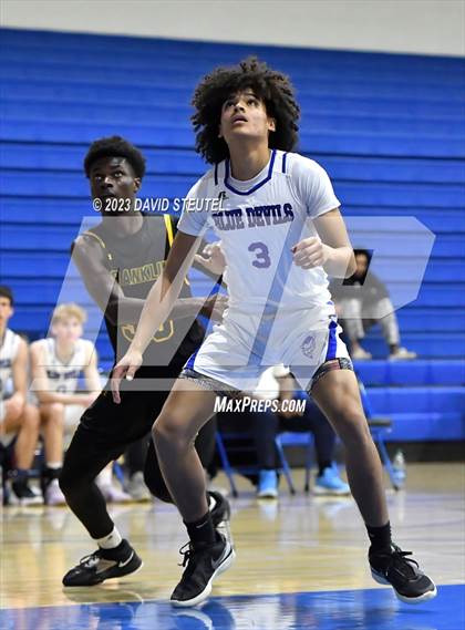Thumbnail 2 in Franklin vs. Davis (Les Curry Invitational) photogallery.
