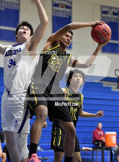 Thumbnail 1 in Franklin vs. Davis (Les Curry Invitational) photogallery.