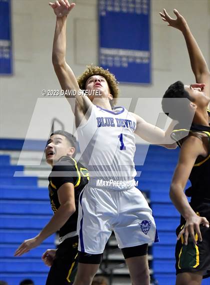 Thumbnail 1 in Franklin vs. Davis (Les Curry Invitational) photogallery.