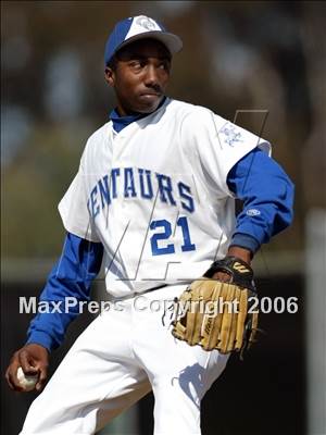 Thumbnail 2 in Culver City vs. Serra-San Diego (56th Annual Lions Invitational) photogallery.