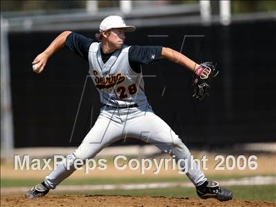 Thumbnail 2 in Culver City vs. Serra-San Diego (56th Annual Lions Invitational) photogallery.