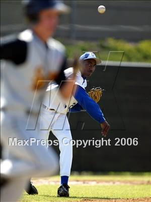 Thumbnail 2 in Culver City vs. Serra-San Diego (56th Annual Lions Invitational) photogallery.