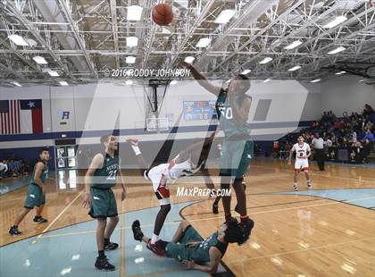 Thumbnail 3 in South Houston vs. Pasadena Memorial (McDonald's Texas Invitational) photogallery.