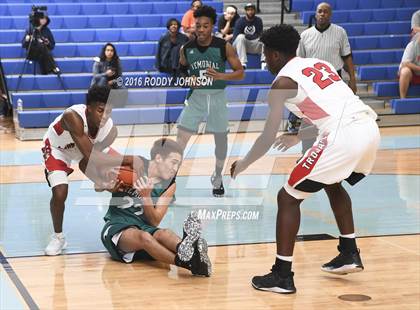 Thumbnail 2 in South Houston vs. Pasadena Memorial (McDonald's Texas Invitational) photogallery.