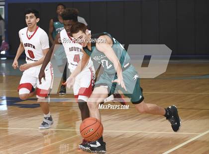 Thumbnail 2 in South Houston vs. Pasadena Memorial (McDonald's Texas Invitational) photogallery.