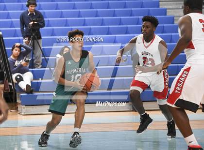 Thumbnail 1 in South Houston vs. Pasadena Memorial (McDonald's Texas Invitational) photogallery.