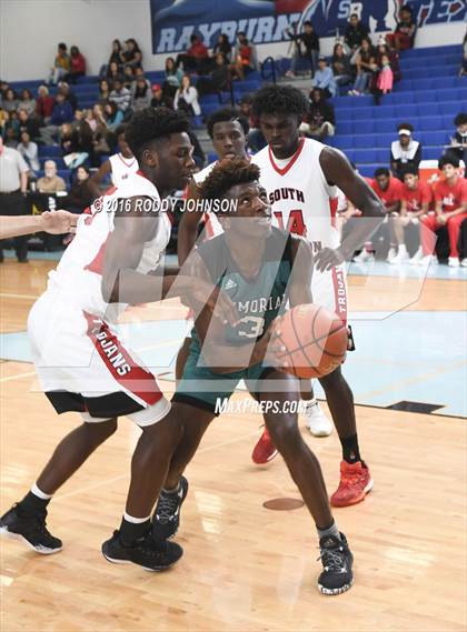 Thumbnail 1 in South Houston vs. Pasadena Memorial (McDonald's Texas Invitational) photogallery.