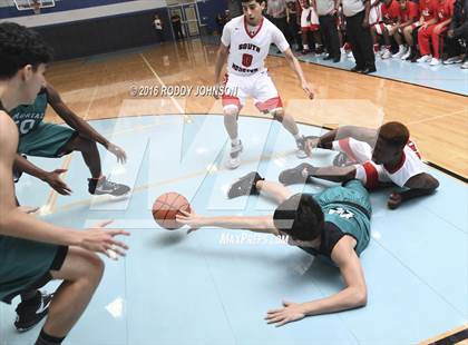 Thumbnail 2 in South Houston vs. Pasadena Memorial (McDonald's Texas Invitational) photogallery.