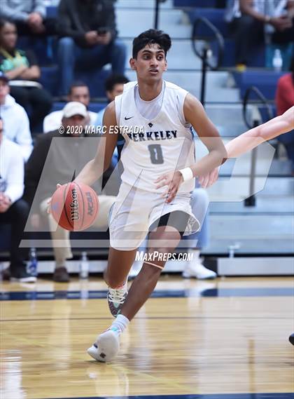 Thumbnail 2 in Berkeley Prep vs Cornerstone Christian (National Hoop Fest Tournament) photogallery.