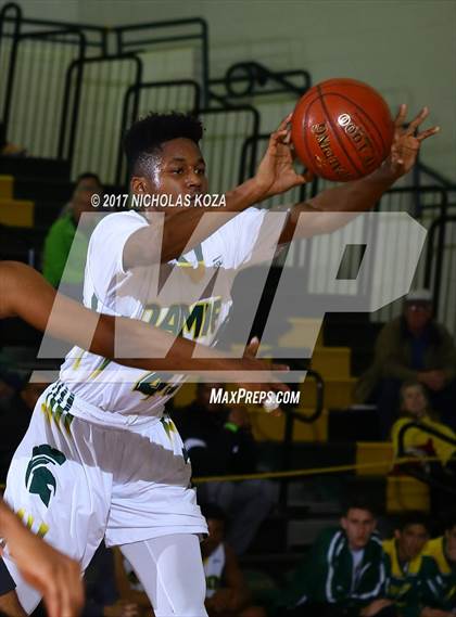 Thumbnail 3 in Damien vs. Moreau Catholic (The Classic at Damien) photogallery.