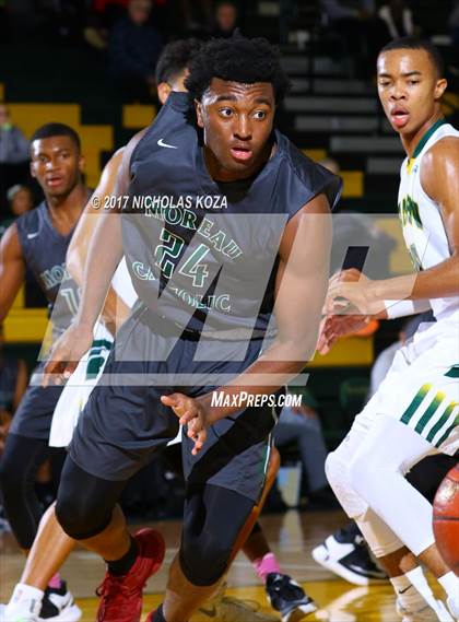 Thumbnail 2 in Damien vs. Moreau Catholic (The Classic at Damien) photogallery.