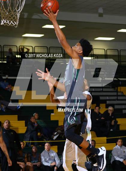 Thumbnail 3 in Damien vs. Moreau Catholic (The Classic at Damien) photogallery.