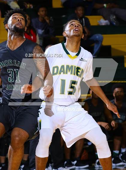 Thumbnail 1 in Damien vs. Moreau Catholic (The Classic at Damien) photogallery.