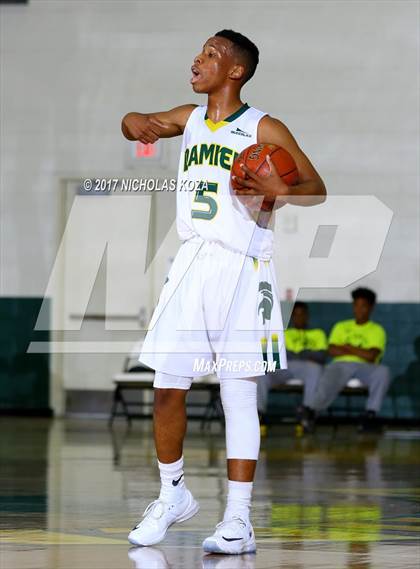 Thumbnail 1 in Damien vs. Moreau Catholic (The Classic at Damien) photogallery.