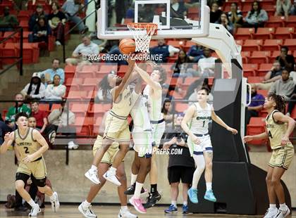 Thumbnail 2 in V.R. Eaton vs. Plano East (UIL Basketball 6A Regional Semifinal) photogallery.