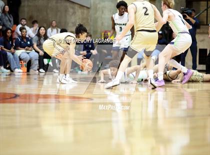 Thumbnail 1 in V.R. Eaton vs. Plano East (UIL Basketball 6A Regional Semifinal) photogallery.