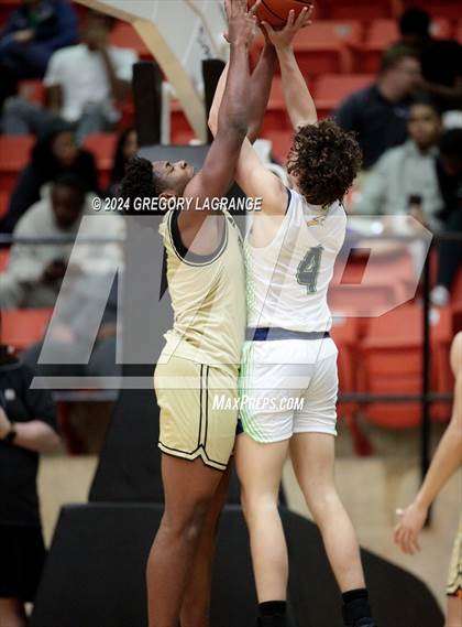 Thumbnail 3 in V.R. Eaton vs. Plano East (UIL Basketball 6A Regional Semifinal) photogallery.