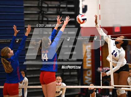 Thumbnail 1 in Liberty @ Coronado (Durango Fall Classic) photogallery.