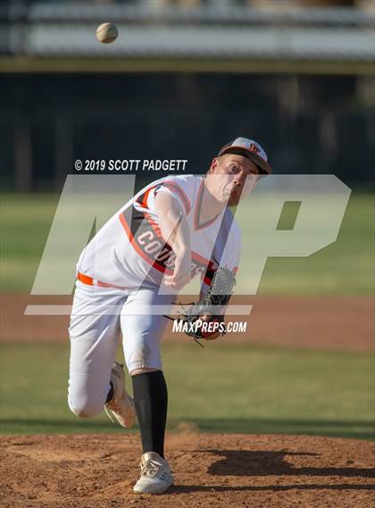 Thumbnail 1 in San Pasqual @ Escondido photogallery.