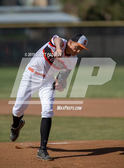 Thumbnail 1 in San Pasqual @ Escondido photogallery.