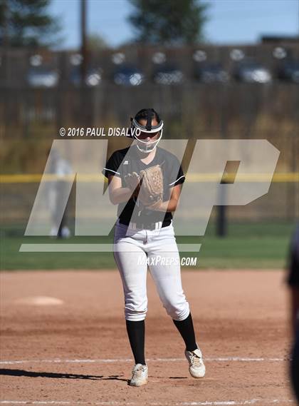 Thumbnail 2 in Mountain View vs. Valor Christian (CHSAA 4A Semi-Final) photogallery.
