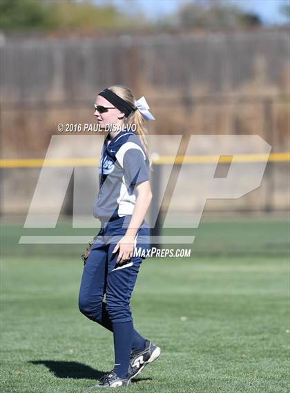 Thumbnail 2 in Mountain View vs. Valor Christian (CHSAA 4A Semi-Final) photogallery.