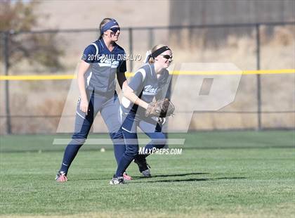 Thumbnail 2 in Mountain View vs. Valor Christian (CHSAA 4A Semi-Final) photogallery.