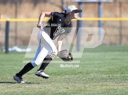 Thumbnail 1 in Mountain View vs. Valor Christian (CHSAA 4A Semi-Final) photogallery.