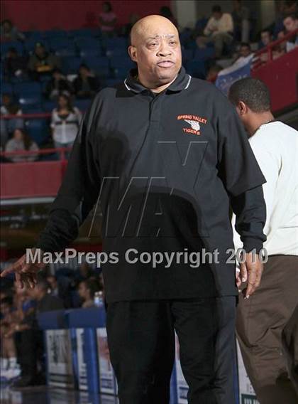 Thumbnail 2 in Port Chester vs Spring Valley (Section 1 Class A Semifinal) photogallery.