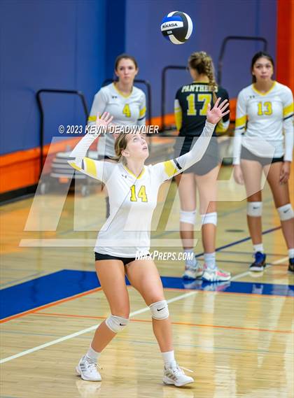 Thumbnail 1 in Newbury Park @ Westlake photogallery.