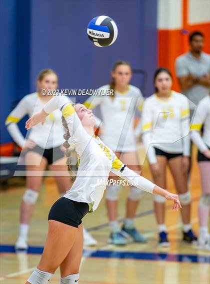Thumbnail 1 in Newbury Park @ Westlake photogallery.