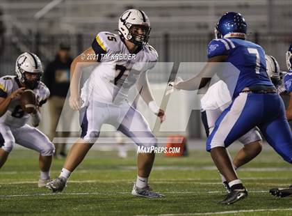 Thumbnail 3 in Cedar Cliff @ Lower Dauphin photogallery.
