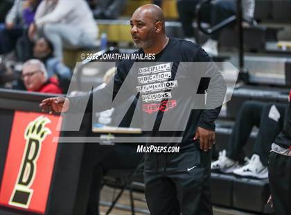 Thumbnail 1 in Brusly vs. Glen Oaks (LHSAA 3A Bi-District Playoff) photogallery.