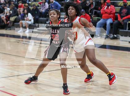 Thumbnail 3 in Brusly vs. Glen Oaks (LHSAA 3A Bi-District Playoff) photogallery.