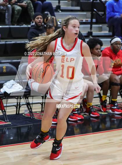 Thumbnail 3 in Brusly vs. Glen Oaks (LHSAA 3A Bi-District Playoff) photogallery.