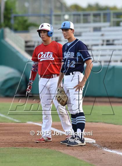 Thumbnail 3 in Johnson [Claudia Taylor] vs Edinburg (UIL 6A Regional) photogallery.