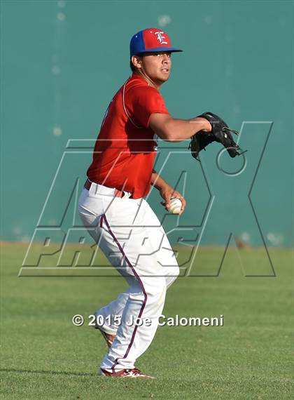 Thumbnail 3 in Johnson [Claudia Taylor] vs Edinburg (UIL 6A Regional) photogallery.