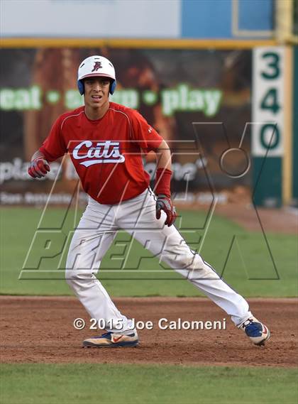Thumbnail 3 in Johnson [Claudia Taylor] vs Edinburg (UIL 6A Regional) photogallery.