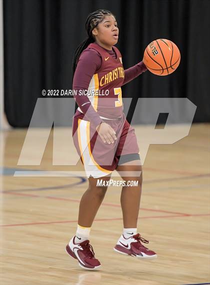 Thumbnail 2 in Carondelet vs. Christ the King (NIKE Tournament of Champions) photogallery.