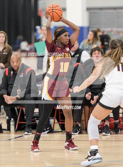 Thumbnail 3 in Carondelet vs. Christ the King (NIKE Tournament of Champions) photogallery.
